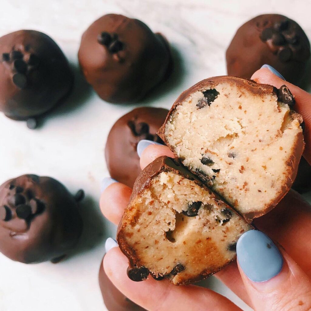 No Bake Chocolate Chip Cookie Dough Bites