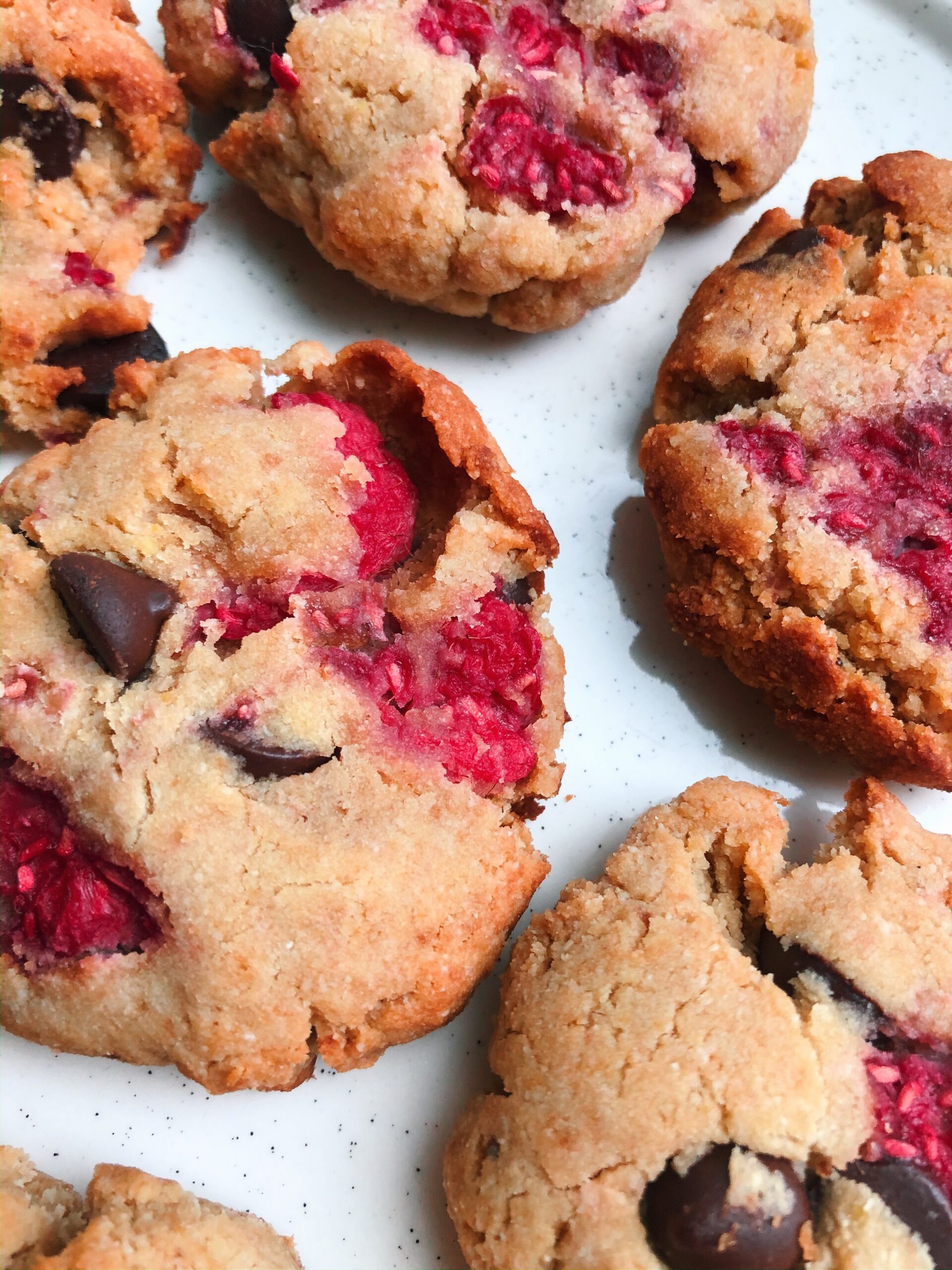 Raspberry chocolate cookies