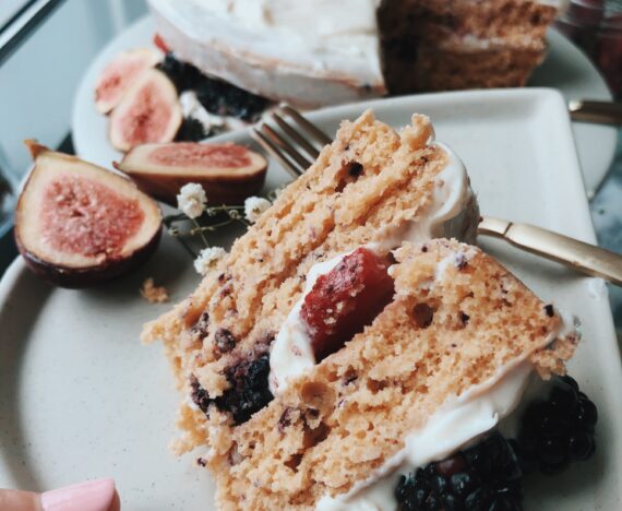 gluten-free berry cake