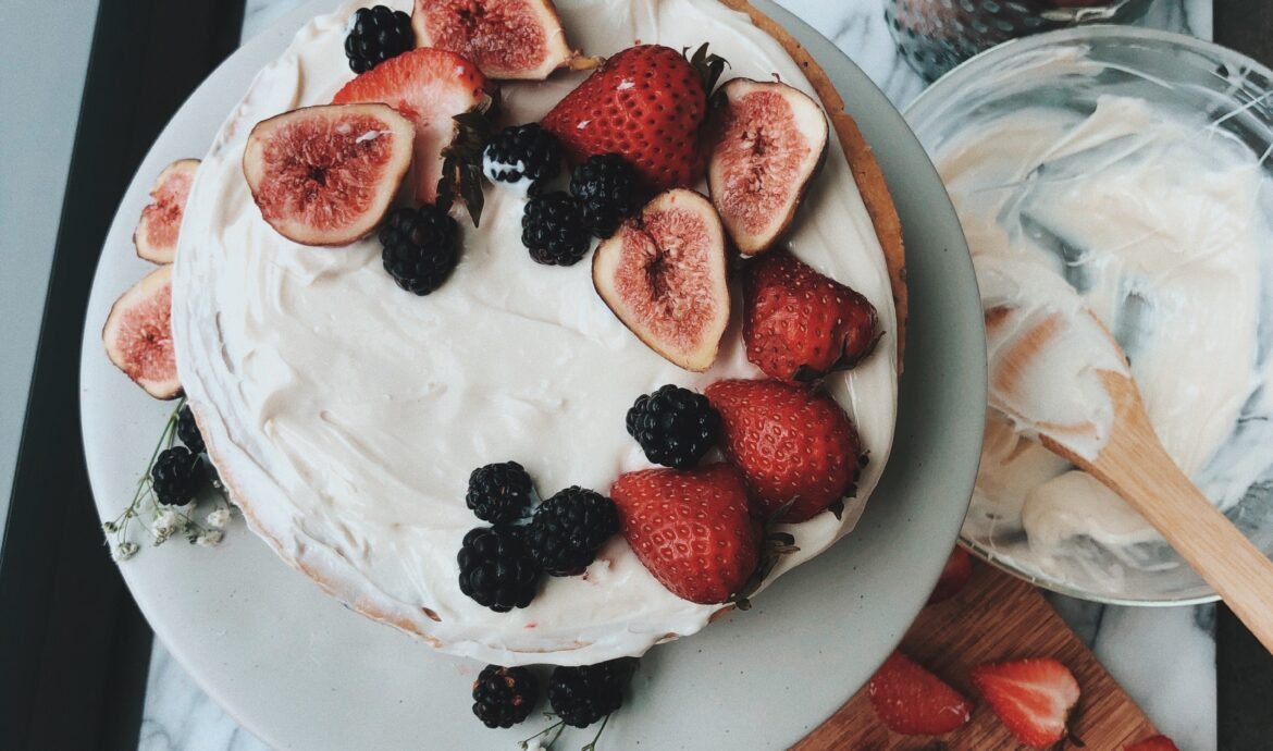 gluten-free berry cake