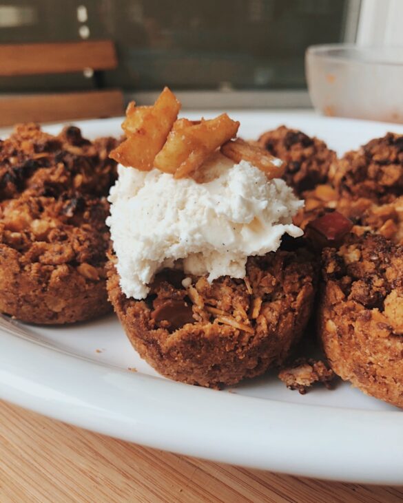 single-serve apple crisp