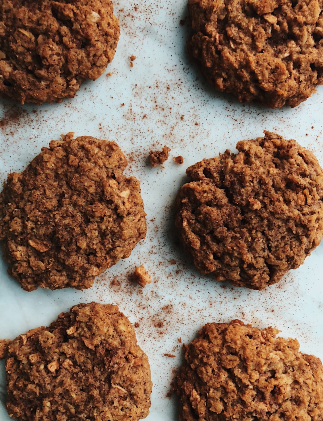 apple oatmeal cookies